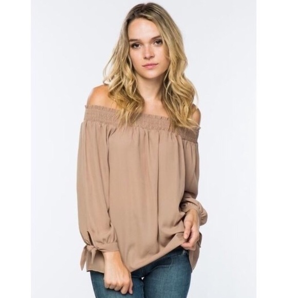 Timing Tops - Timing - Olivia Pratt Off the Shoulder Top